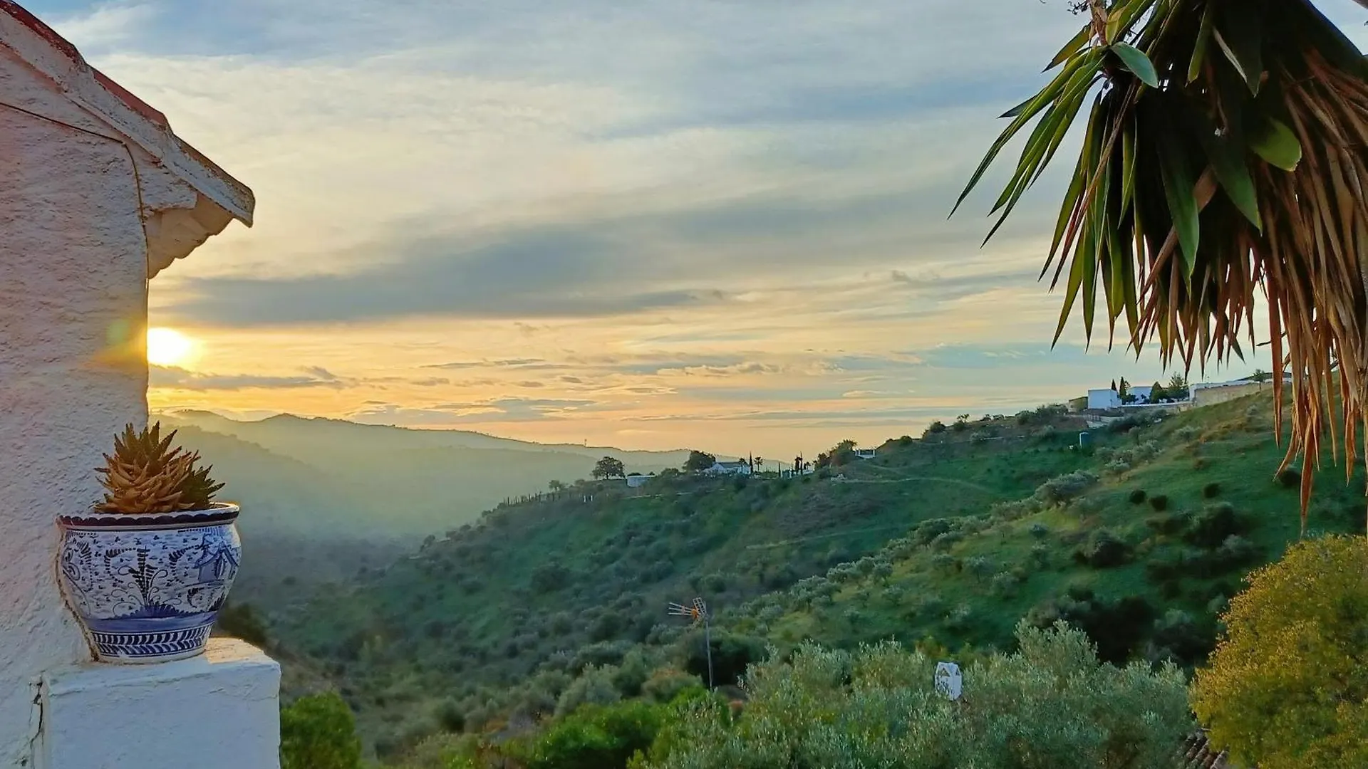 Villa Casa Del Sol - Amazing Private Villa, 20 Km From Malaga Center Moclinejo